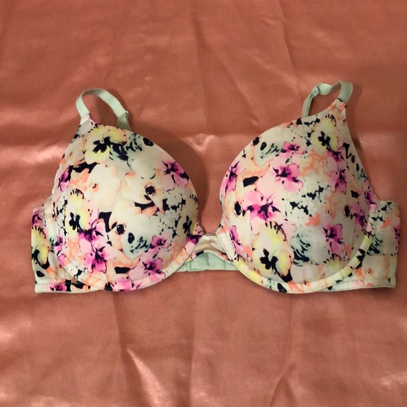 PINK Victoria's Secret Other - Victoria secret PINK bra.